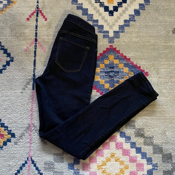 Old Navy Maternity Jeans - Picture 2 of 3